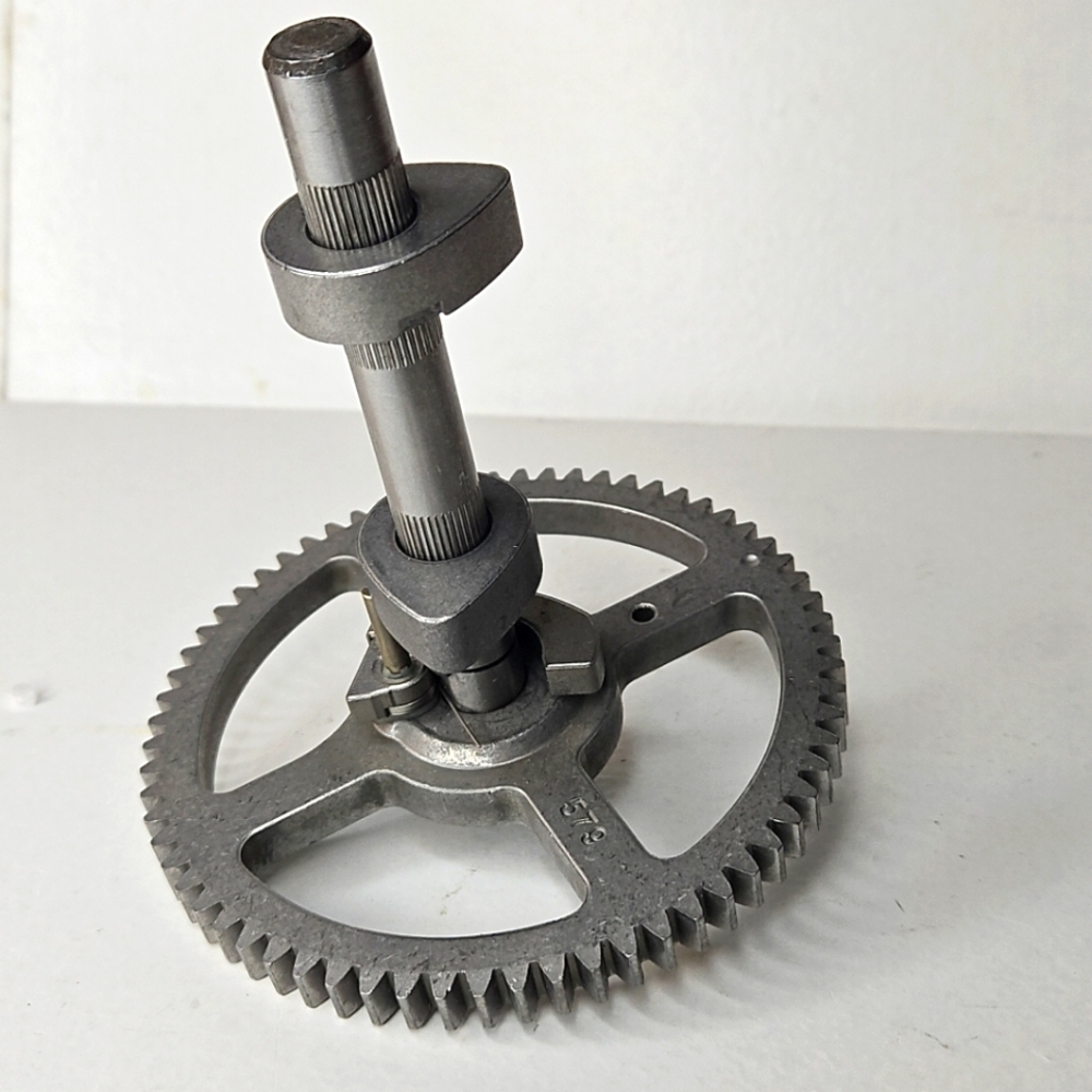 Camshaft For Briggs and Stratton